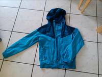 Schöne Nike Trainingsjacke in S mit Kappuze Hessen - Rimbach Vorschau