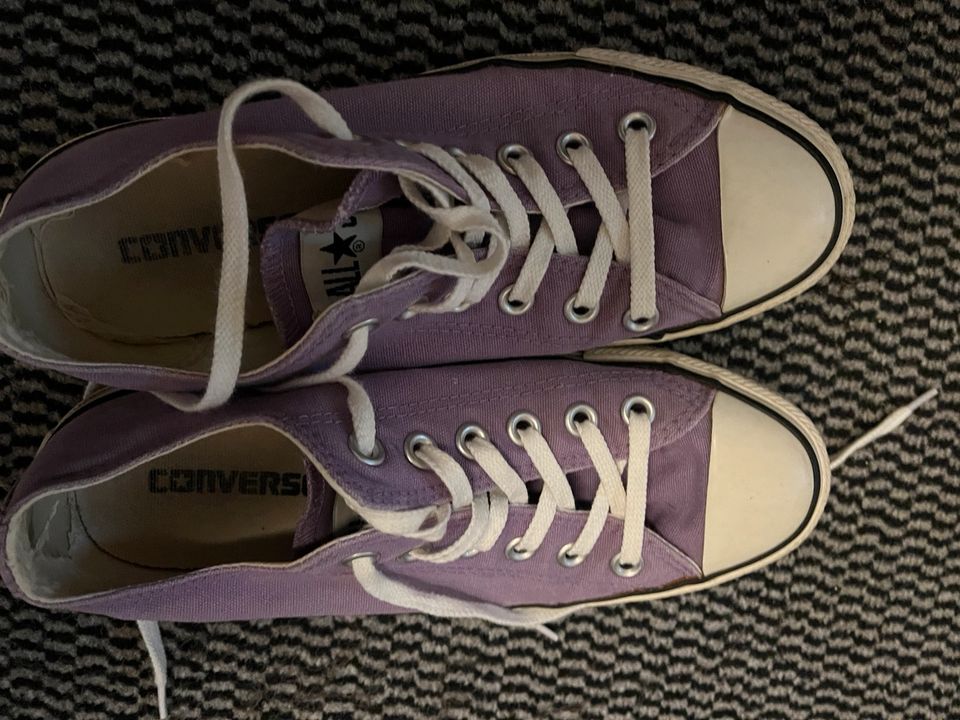 Converse Chucks Gr 37,5 in Hamburg