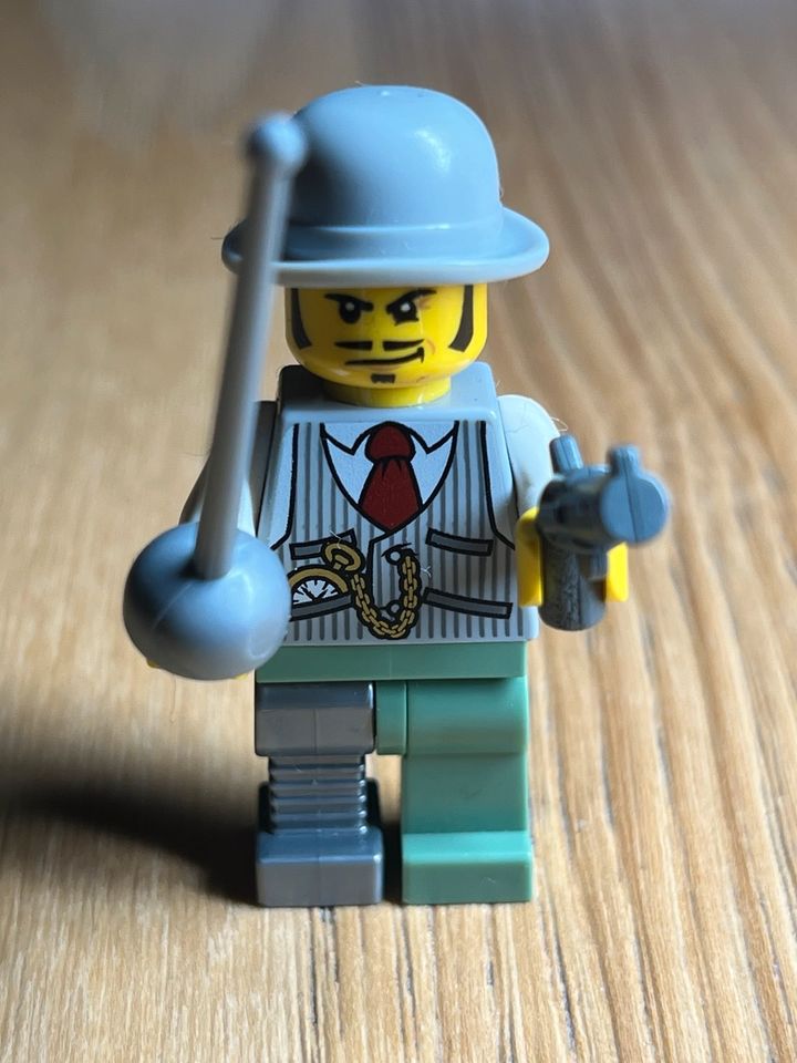 Lego Monster Fighters Minifigur Rodney Rathbone in Grasbrunn