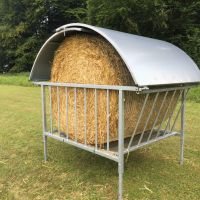Rundballenraufe mit Dach für Schafe Lämmer Ziege Heu Silo Suffolk Hessen - Trendelburg Vorschau