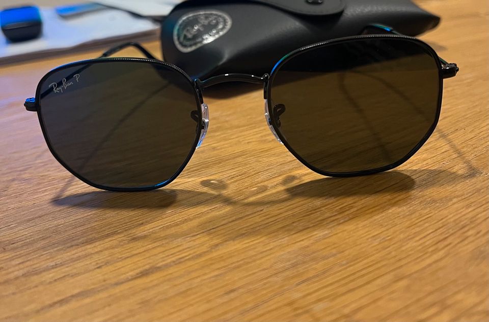 Ray Ban Hexagonal Sonnenbrille in Hutthurm