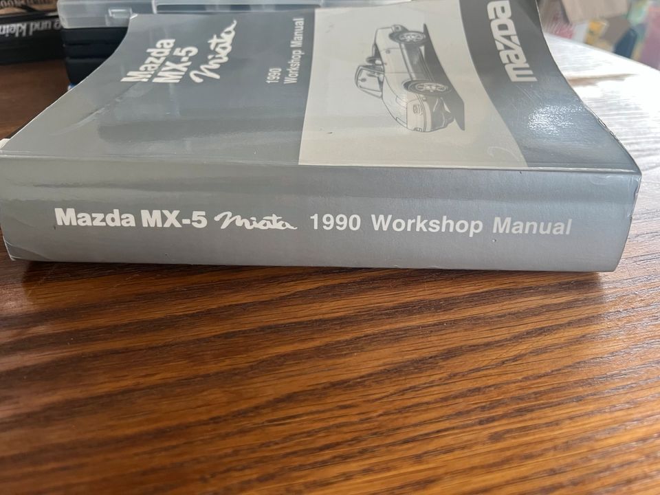 Werkstatt Handbuch Mazda MX 5 Miata 1989 1990 workshop manual in Bielefeld