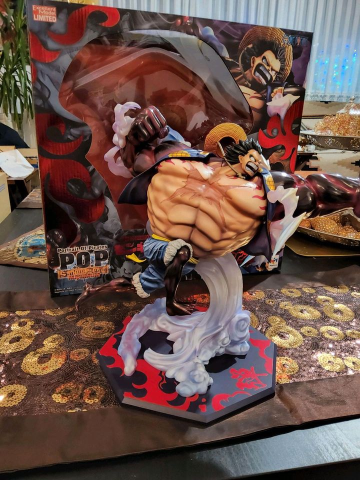 Anime One Piece Luffy Gear 4 Megahouse Figur in Gelsenkirchen