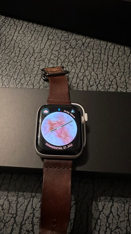 Apple Watch 4 44mm Nike Edition mit OVP in Fürstenfeldbruck