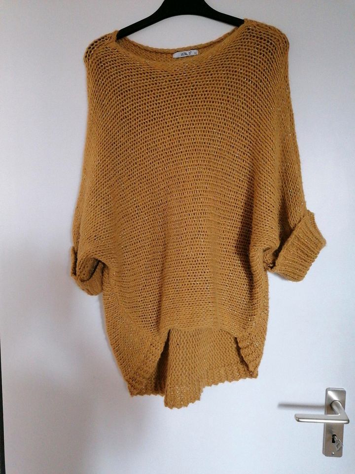 Strick Pulli maisgelb, lässiger Look Gr. M/L in Königsbrunn