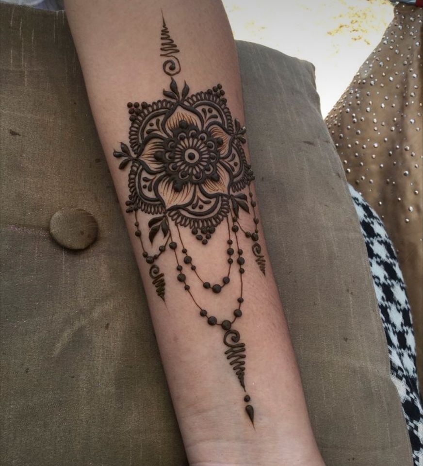 Arm Henna-Tattoo in Köln