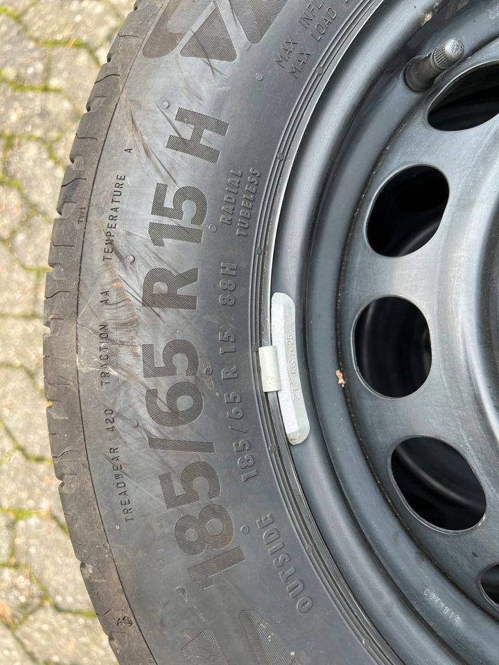 Continental Sommer Reifen mit Felgen 185/65/R15, ET 32, 4 Loch in Hannover