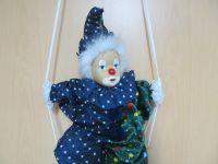 Clown Harlekin Puppe auf Schaukel Deko Nordrhein-Westfalen - Kleve Vorschau