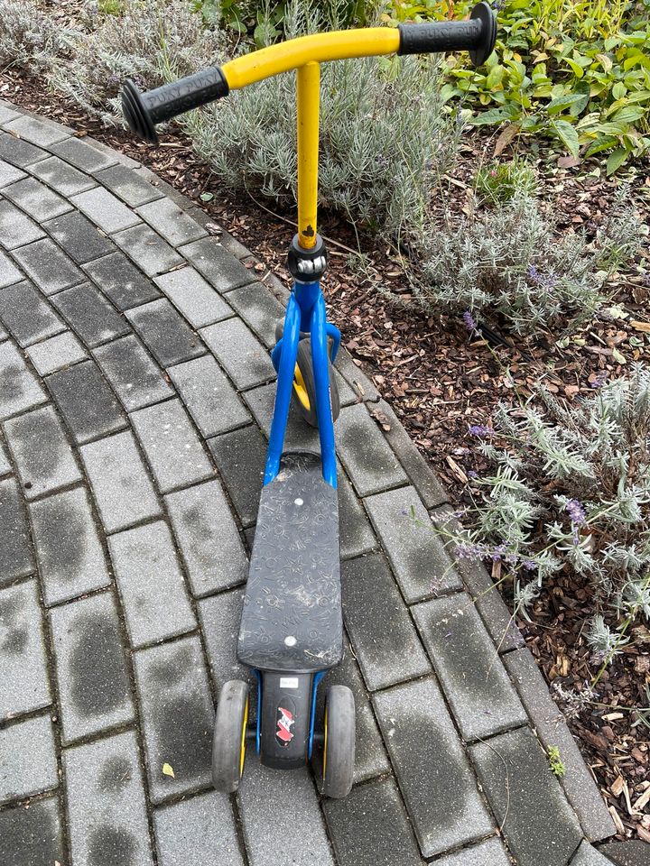 Puky Roller blau mit drei Rädern in Selsingen