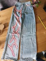 Jeans  Jeanshose mit Flammen Druck Shein Gr XS Nordrhein-Westfalen - Siegen Vorschau