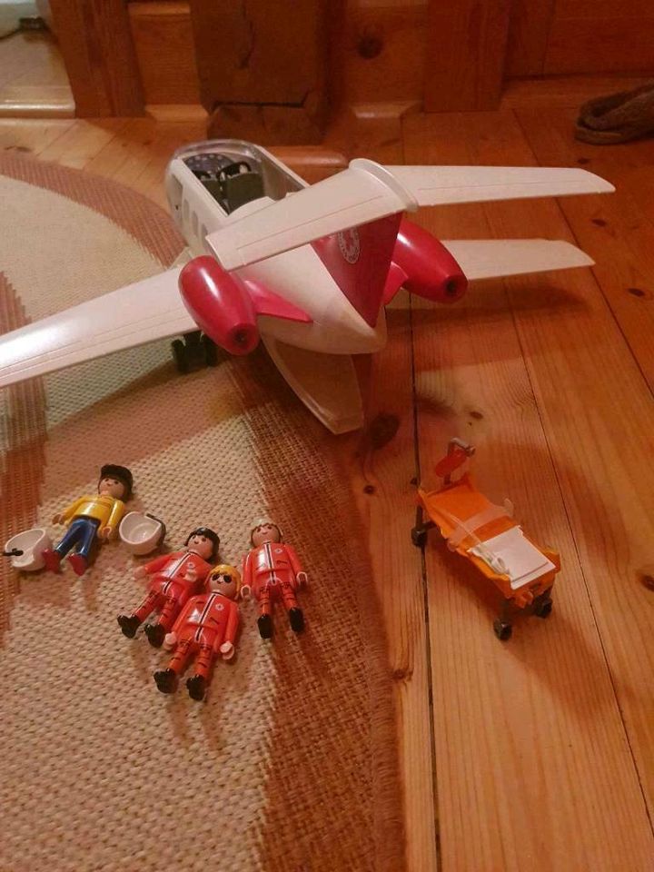 Playmobil Flugzeug 9534 neuwertig DRK Luftrettung in Landsberg (Saalekreis)