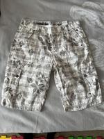 Sommer Cargo-Shorts mit Blumenmuster – Größe L Bayern - Regensburg Vorschau