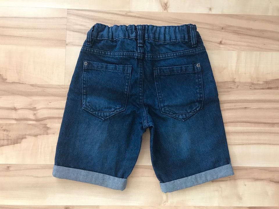 Bermuda, Shorts, neu in Ohlsbach