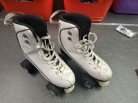 Rollerskates Rollschuhe KRF Classic Retro Gr. 39 Nordrhein-Westfalen - Remscheid Vorschau