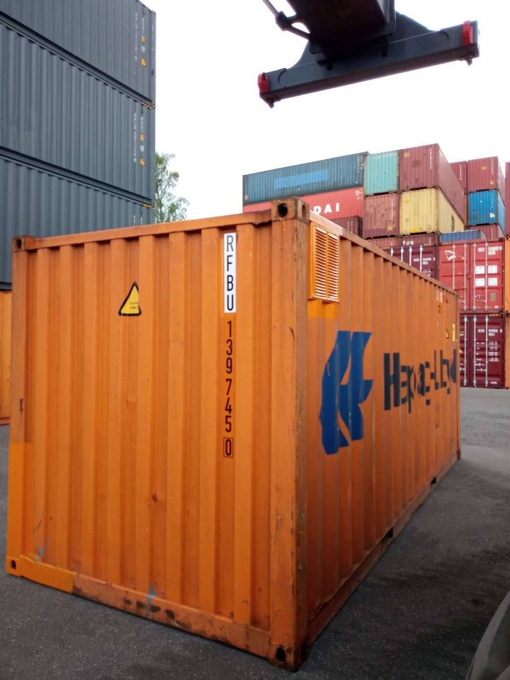 ✅ 20 Fuß Lagercontainer/ Seecontainer/ Materialcontainer mit Lüftungsgitter in Hamburg