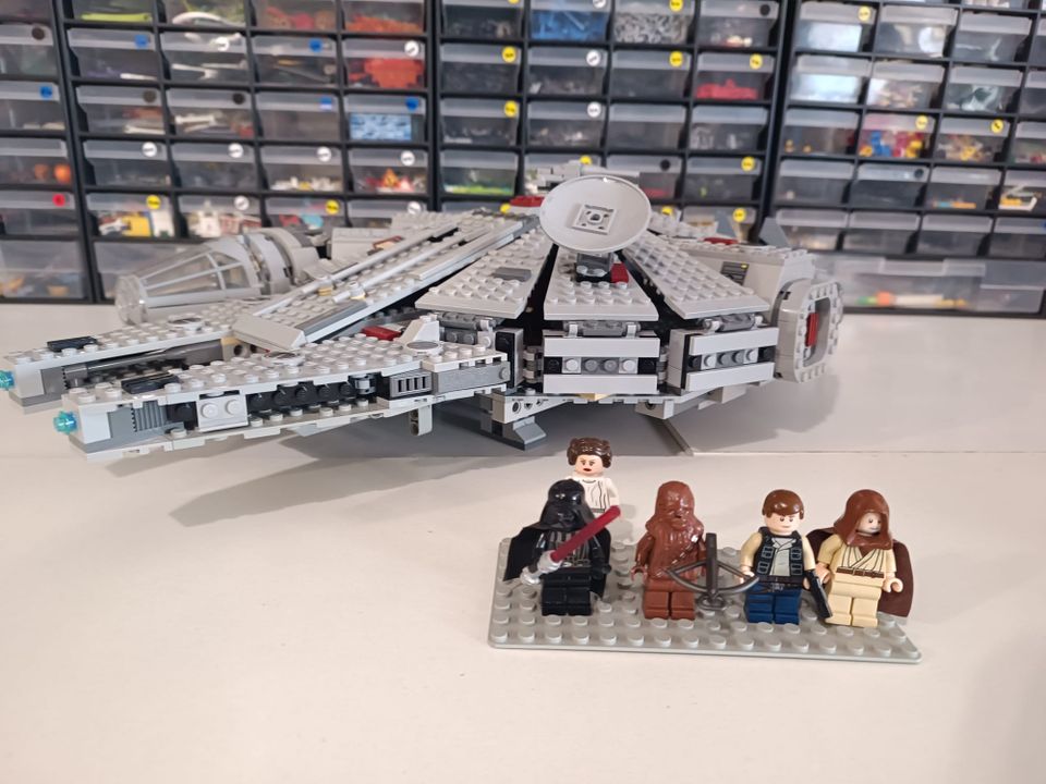 LEGO® StarWars™ Angebote (6211, 75046, 7965, 7931,...) in Bad Schönborn