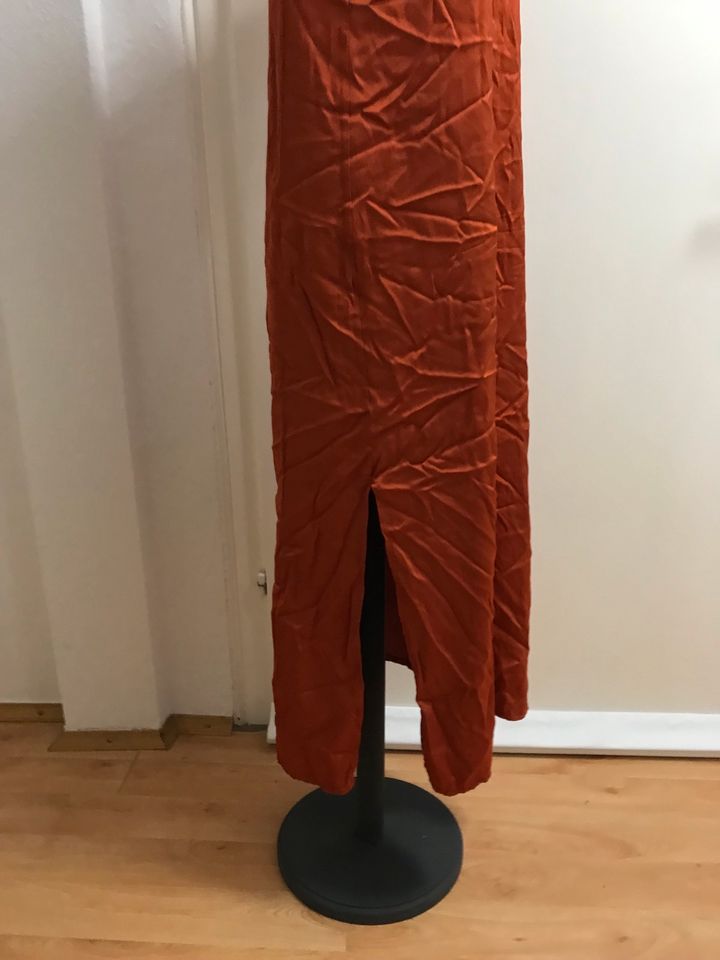 Kleid rost orange Saiph Satin scandi zara other week Ganni cos in München