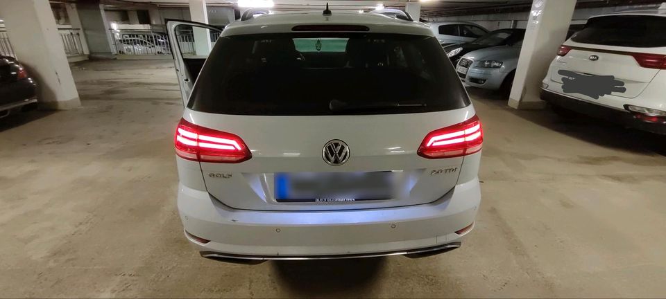 VW Golf 7 2.0 TDI DSG Variant Comfortline in Oberursel (Taunus)