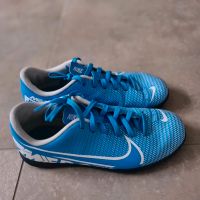 Hallenschuhe Nike Gr. 36,5  **WIE NEU** / Schuhe/ Turnschuhe Niedersachsen - Salzgitter Vorschau