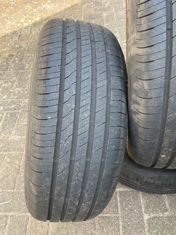 Good Year Sommerreifen 215/55 R17 in Scharnebeck