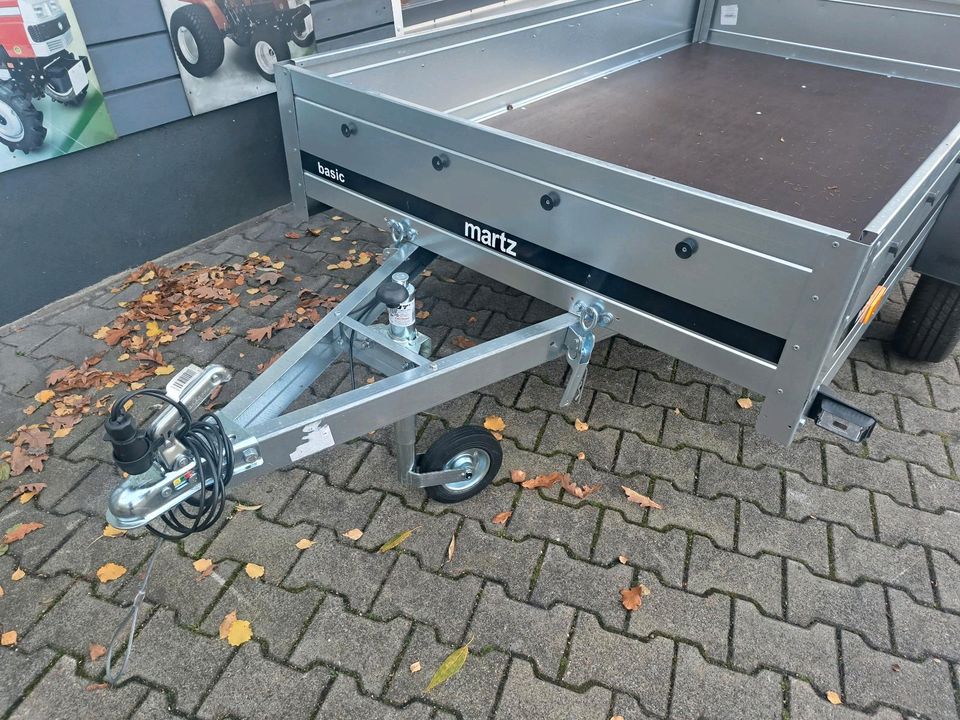 Martz Basic PKW Anhänger, Kastenanhänger 750kg 236x131x30 in Mulda