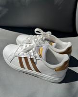 Damen Sneaker von Adidas NEU Nordrhein-Westfalen - Tönisvorst Vorschau