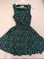 Grünes Kleid aus London Baden-Württemberg - Schwieberdingen Vorschau