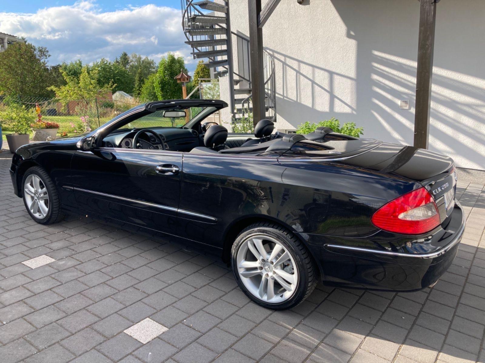 Abbildung des Autos Mercedes clk