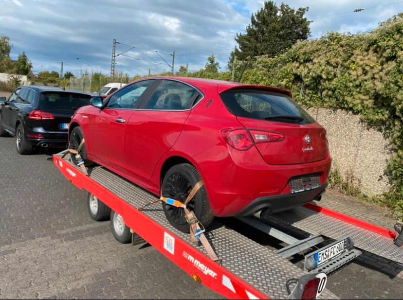 Autotransport - Abschleppen - PKW Überführungen Fahrzeugtransport in Lahnstein