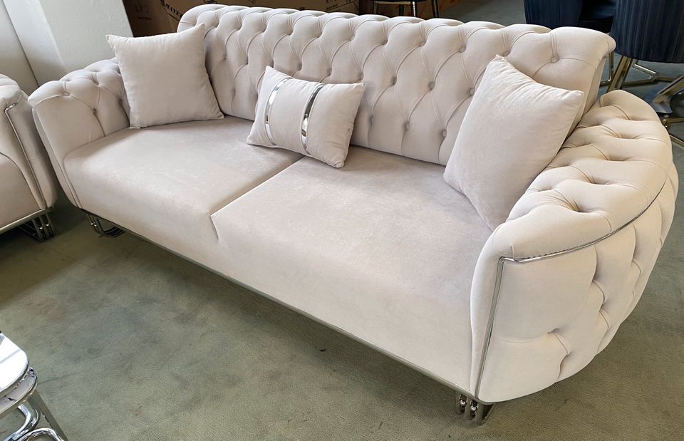 Chesterfield Sofa 3+3+1+1 in Hanau