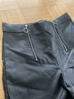 Schicke kurze Hose Hotpants Short Lederoptik Gr.M Baden-Württemberg - Waiblingen Vorschau