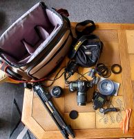 Nikon d90 mit viel zubehör Niedersachsen - Jade Vorschau
