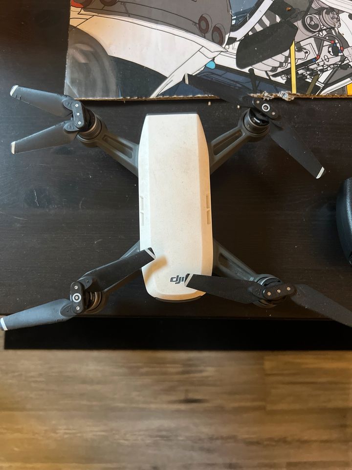 Verkaufe DJI Spark Drohne in Adelebsen