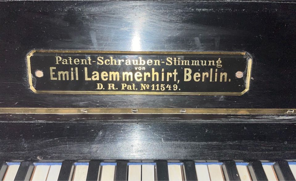 Klavier vom Klavierbauer Emil Lämmerhirt in Emstek