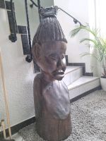 Afrikanische Figur aus ganzem Stamm geschnitzt. Nordfriesland - Ladelund Vorschau