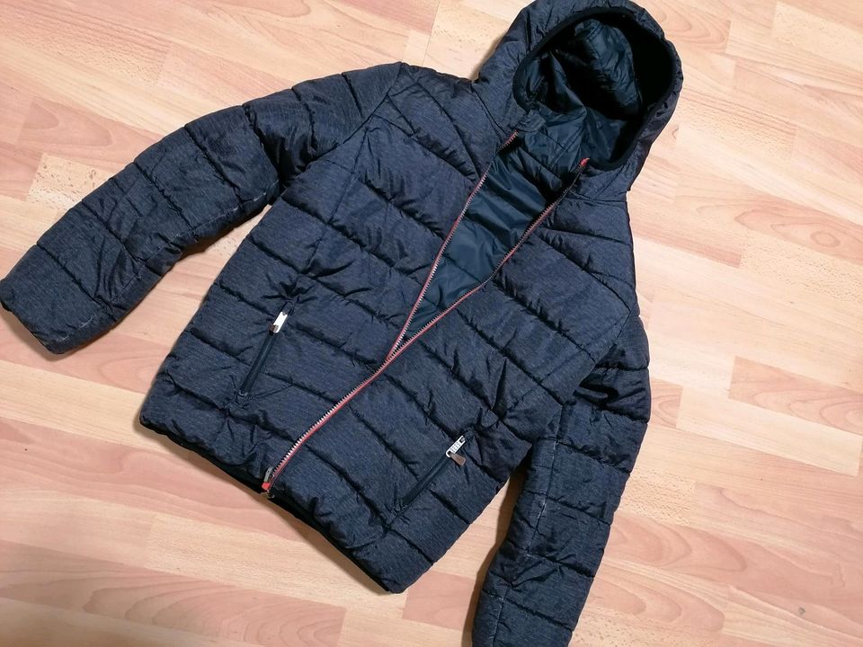 Winterjacke Wendejacke grau schwarz Gr. 152 in Leipzig