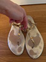 Konstantin Starke Sandalen Gold Gr.39 München - Bogenhausen Vorschau