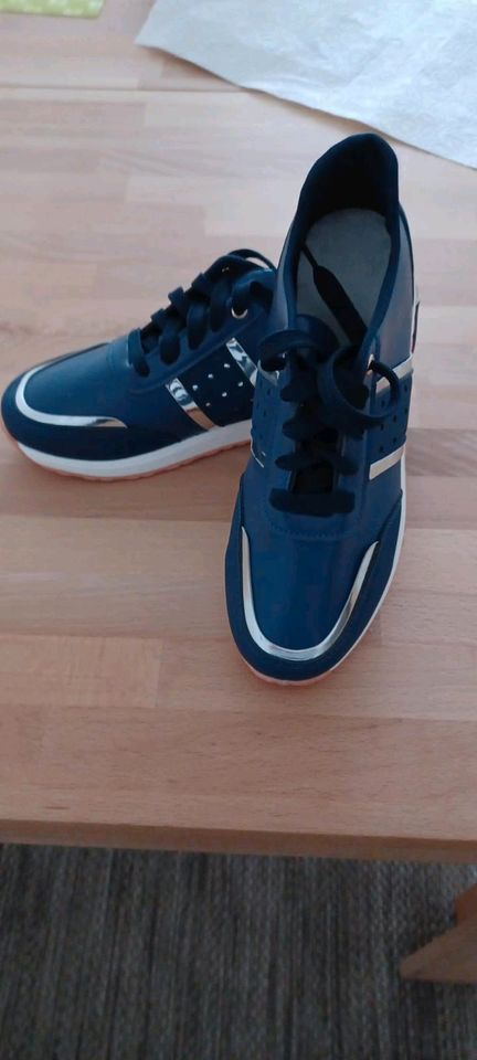 Sneaker, blau NEU Gr.40 in Essen