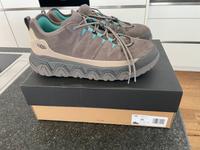 UGG Captrail low Sneaker Größe 44 - Neuwertig Bayern - Maitenbeth Vorschau