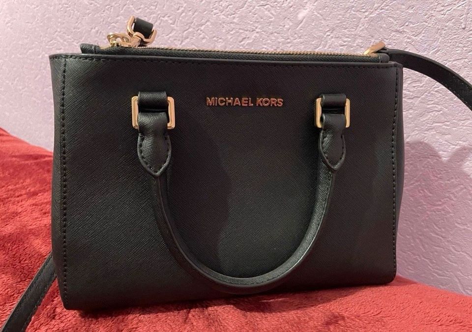 Michael Kors Umhängetasche NEU in Oberhausen