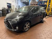 Toyota Yaris 1.5 Hybrid°Rückfahrkamera°NAVI°Automatik Brandenburg - Eisenhüttenstadt Vorschau