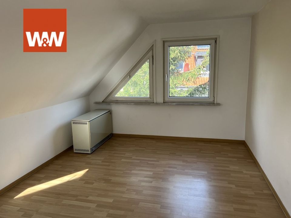 Wohnhaus mit Einliegerwohnung und schönem Grundstück in Randlage in Süßen