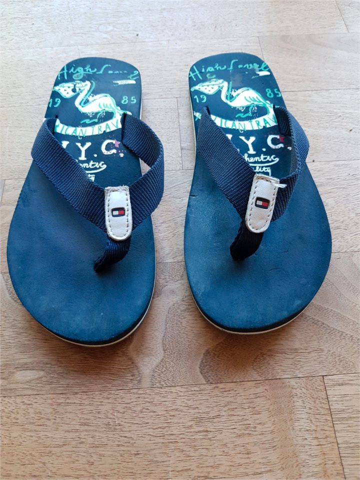 Blaue Tommy Hilfiger Flops – Größe 33 – Top Zustand in Neustadt an der Weinstraße