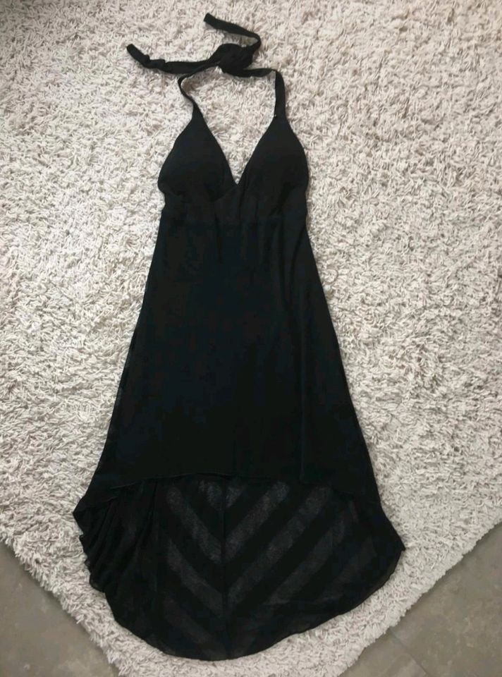 Neuwertiges Cocktailkleid von GUESS in Sommerach