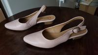 Tamaris Pumps mit Absatz Gr 38 rosa Riemchenpumps Leder Abend Nordrhein-Westfalen - Alfter Vorschau