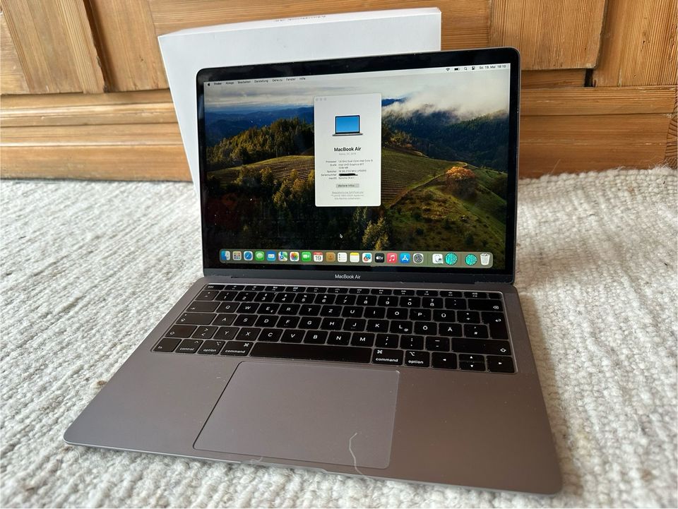 Macbook Air 2019 A1932 512 SSD 16 GB RAM trackpad Defekt LESEN!! in Fröndenberg (Ruhr)