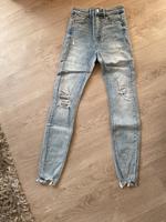 Damen stradivarius Jeans Hose skinny Gr. 34 XS destroyed Look neu Bayern - Bamberg Vorschau