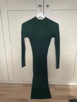 Wunderschönes enges Maxikleid / Reserved / Gr. M Niedersachsen - Hemmingen Vorschau