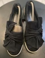 Neu Ballerina 38,5 38 Schuhe Sandalen Schleife Skechers Bayern - Penzberg Vorschau