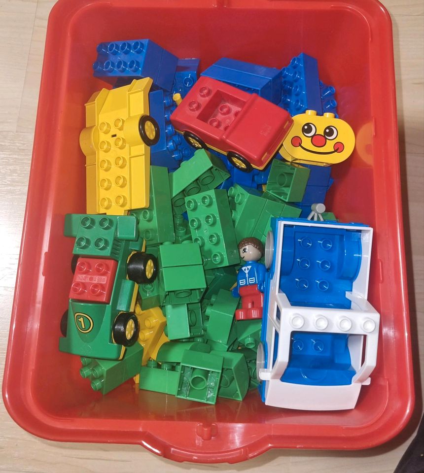 Best Lock Bausteine (200 Stück) und Lego Duplo (20 Stück) in Box in Geiselhöring